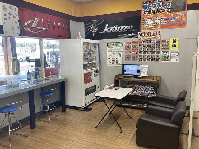 格安タイヤ　トレッド本庄店12