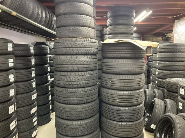 新品＆中古タイヤ販売、タイヤ買取、持ち込みタイヤ交換等お任せ下さい。