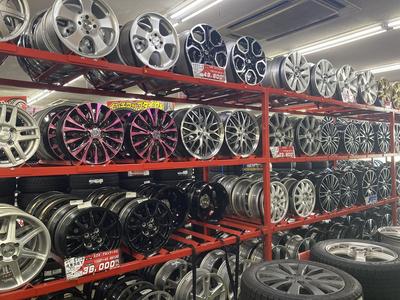 全国５０店舗展開のタイヤ・ホイール専門店
