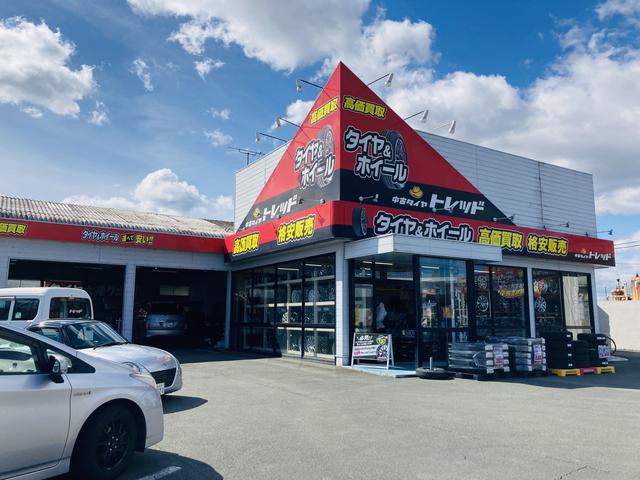 格安タイヤ　トレッド伊勢上地店13