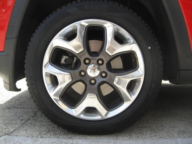 コンパス　タイヤ交換