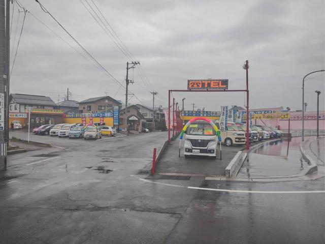 新車市場　秋田泉店