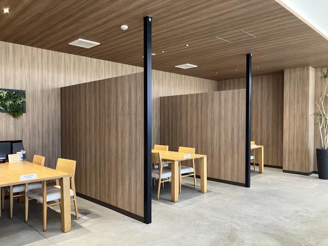 【店内】