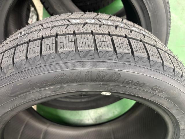 ホンダ ヴェゼルRS タイヤ組替交換