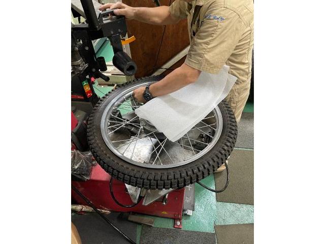 オフロードバイクの持込タイヤ交換