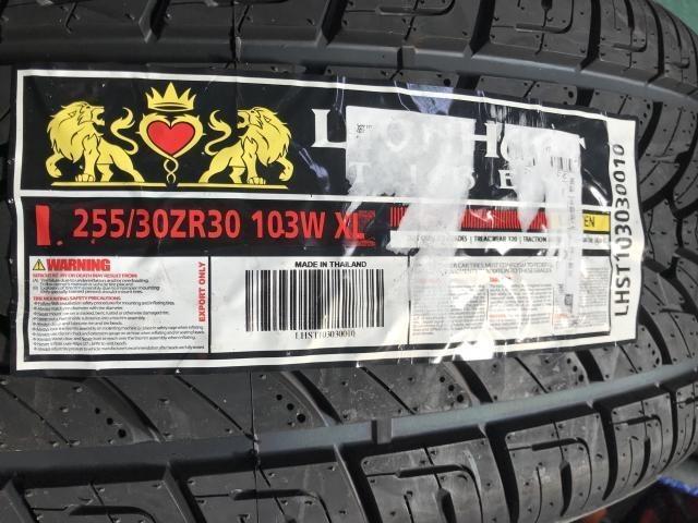 255/30 ZR30　タイヤ組込み