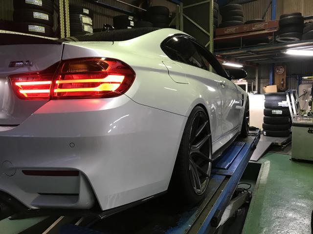 Ｍ４　タイヤ組込み