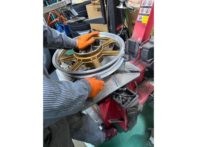 バイクの持込タイヤ交換
100/90-19    4.0-18