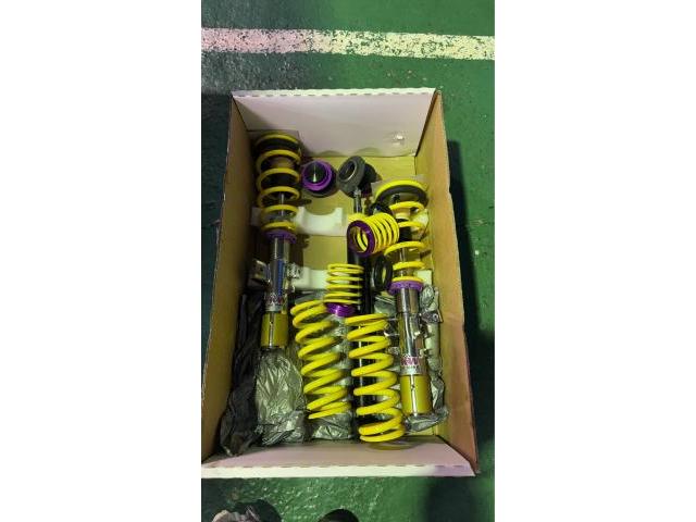 ＢＭＷ　３シリーズ　ボディ補強パーツ取付