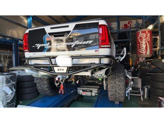 トヨタ　ハイラックス　アライメント調整