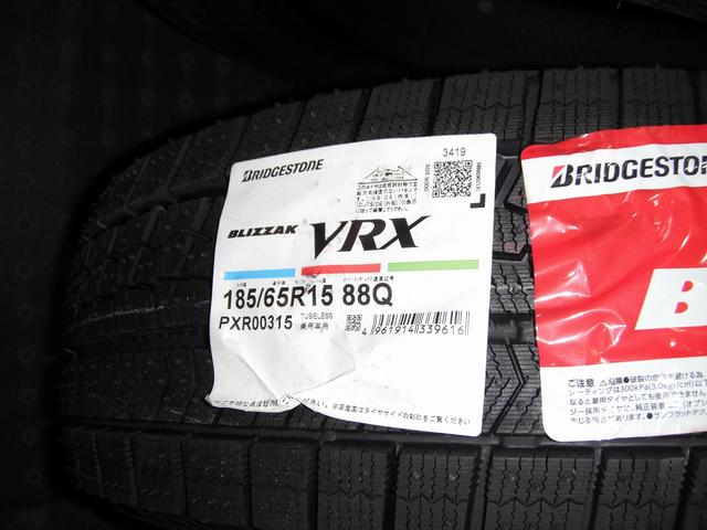 激安単価で】 (フィットクロスター) 185/65R15 ブリヂストン ブリザックVRX2 15インチ スタッドレスタイヤ ホイール 4本セット  ヴェルヴァ チャージ カーマニアNo.1 通販 PayPayモール