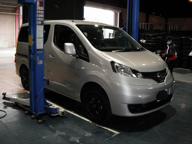 日産　バネット　ＮＶ２００　新品　ホイール　ボクシースタイル　２５ｂ　交換　取付　三重県　松阪市