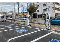 敷地内にはＥＶ充電ステーションもございます！
