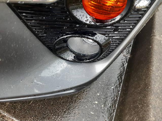 トヨタ　３０プリウス　パンパーズレ補強　ドアミラー入替　フォグ入替　沖縄県　沖縄市　うるま市　恩納村　読谷村