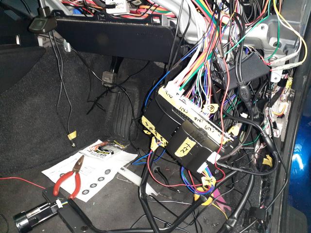 トヨタ　マークX　キーレスからプッシュスタート化①　沖縄県　沖縄市　うるま市　恩納村　読谷村　北谷町