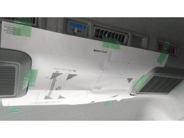 トヨタ　ハイエースワゴン　①　フリップダウンモニター取付　沖縄県　沖縄市　うるま市　恩納村　読谷村　嘉手納町　宜野湾市　北谷町