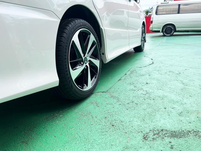 新品 ホイール交換 トヨタ ノア80系 トヨタ モデリスタ ウィング 新品 ホイール交換 トヨタ ノア80系 トヨタ モデリスタ ウィング