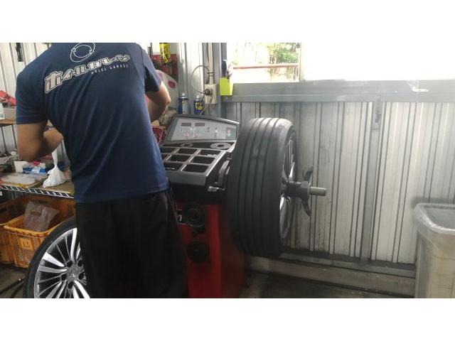 新品　タイヤ交換　ホンダ オデッセイ　MOMO TOPRUN M-300 215/55R17　沖縄県　沖縄市　北中城村　うるま市　中城村　宜野湾市