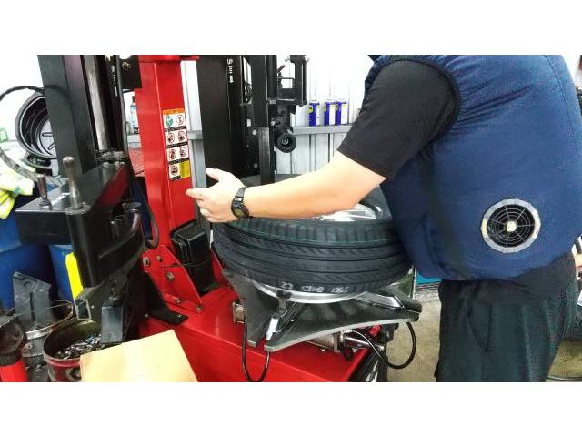 新品　タイヤ交換　トヨタ ノア　PIRELLI POWERGY 195/65R15　沖縄県　沖縄市　北中城村　うるま市　中城村　宜野湾市