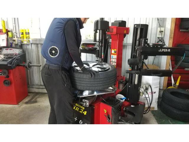 新品　タイヤ交換　スバル フォレスター　DUNLOP VEURO VE304 225/55R18　沖縄県　沖縄市　北中城村　うるま市　中城村　宜野湾市