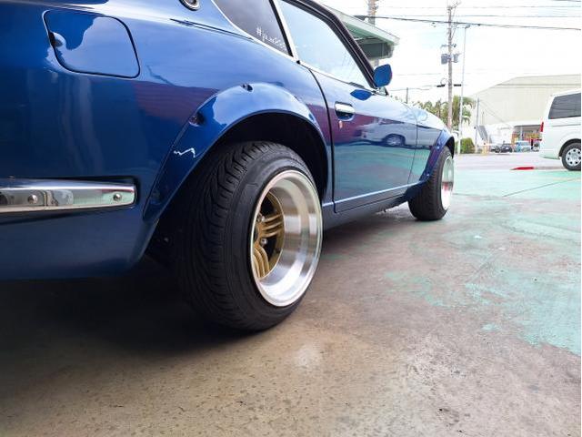 持ち込みホイール・タイヤ交換　日産 フェアレディZ S30Z　SHADOW SPOKE 15×10J KAISER 195/55R　沖縄県　沖縄市　北中城村　うるま市　中城村　宜野湾市