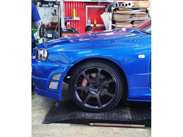 新品 ホイール交換 日産 スカイライン R34 GT-TURBO RAYS VOLK RACING TE37 SAGA S-plus 18×9.5J シバタイヤ 235/40R18 沖縄県 沖縄市 北中城村 うるま市 中城村 宜野湾市