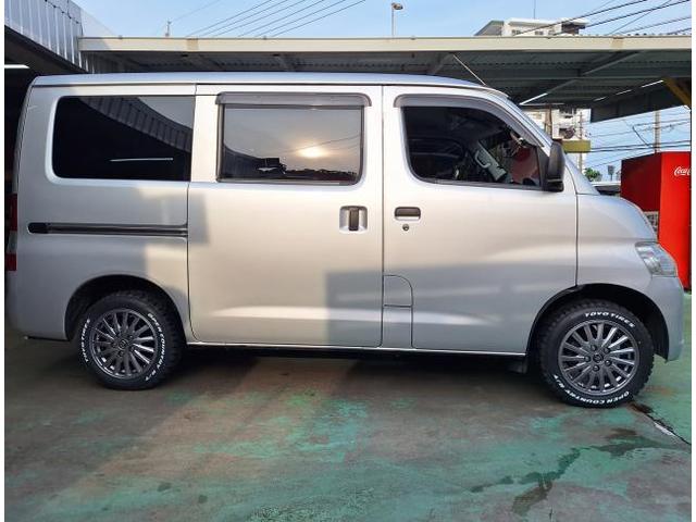 中古 ホイール交換 トヨタ タウンエース ヴォクシー純正15インチホイール 15×6J TOYO OPEN COUNTRY R/T 165/65R15 沖縄県 沖縄市 北中城村 うるま市 中城村 宜野湾市