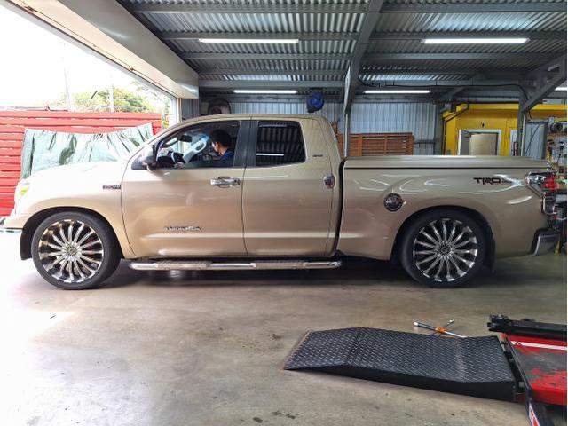 新品 ホイール交換 トヨタ TRD タンドラ MKW MK-46 18×8J TOYO OPEN COUNTRY R/T 285/60R18 沖縄県 沖縄市 北中城村 うるま市 中城村 宜野湾市
