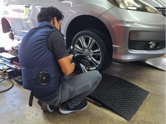 新品　タイヤ交換　ホンダ フィット　NANKANG NS-2R 195/45R16　沖縄県　沖縄市　北中城村　うるま市　中城村　宜野湾市