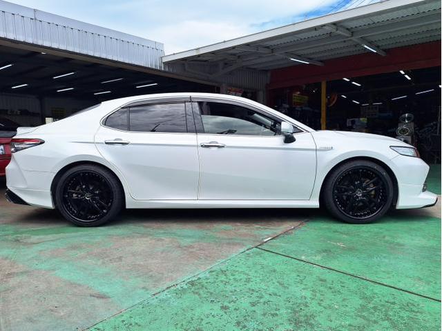 中古 ホイール交換 トヨタ カムリ Kranze Scintill 20×8.5J MINERVA 245/35R20 沖縄県 沖縄市 北中城村 うるま市 中城村 宜野湾市