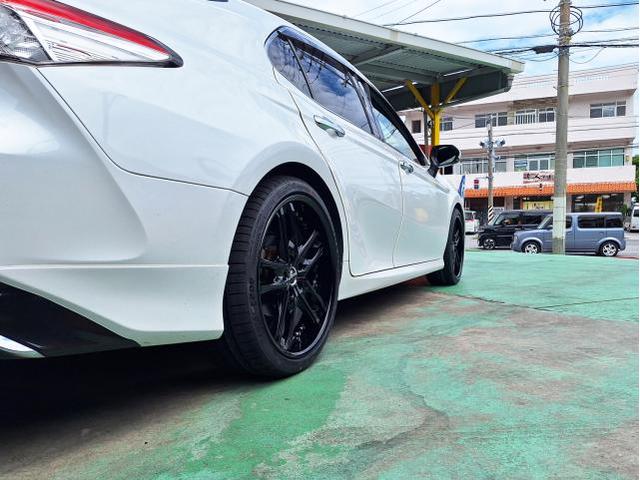 中古 ホイール交換 トヨタ カムリ Kranze Scintill 20×8.5J MINERVA 245/35R20 沖縄県 沖縄市 北中城村 うるま市 中城村 宜野湾市