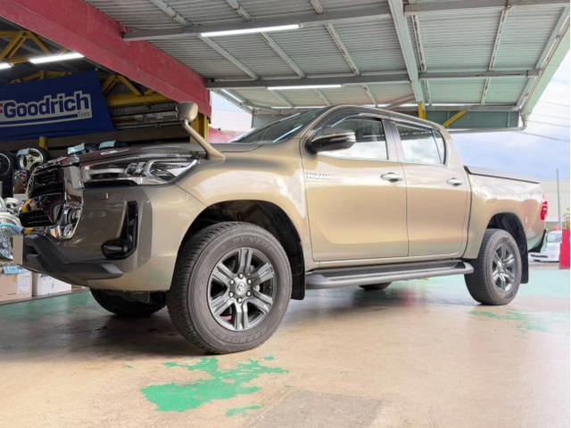 新品 ホイール交換 トヨタ ハイラックスピックアップ PPX D10X 17×8J TOYO OPEN COUNTRY R/T 265/70R17 沖縄県 沖縄市 北中城村 うるま市 中城村 宜野湾市