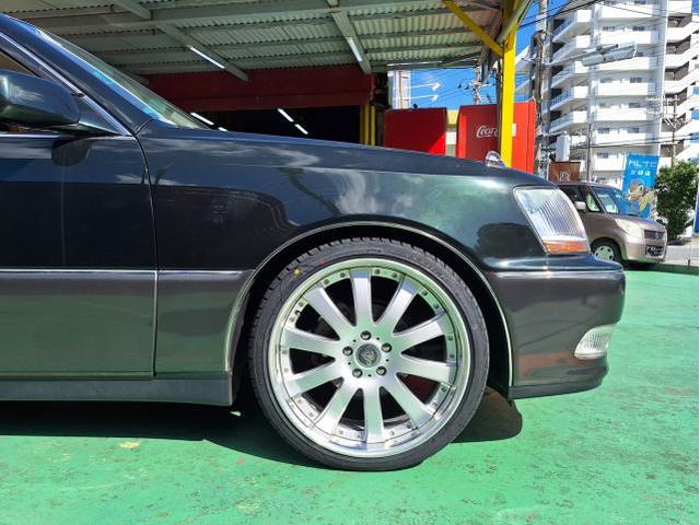 中古 ホイール交換 トヨタ 17系クラウンマジェスタ Vienna ZWEEL 20×8.5J MAXTREK 225/35R20 沖縄県 沖縄市 北中城村 うるま市 中城村 宜野湾市