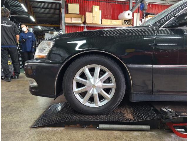中古 ホイール交換 トヨタ 17系クラウンマジェスタ Vienna ZWEEL 20×8.5J MAXTREK 225/35R20 沖縄県 沖縄市 北中城村 うるま市 中城村 宜野湾市