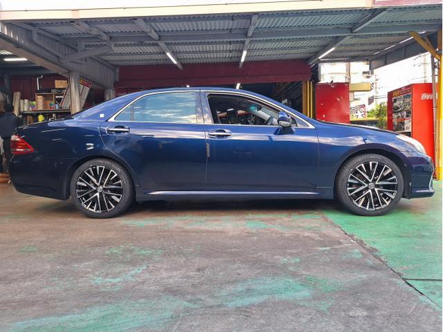 新品　ホイール交換　トヨタ クラウン　SMACK LEGINA 18×7.5J　MINERVA 225/45R18　沖縄県　沖縄市　北中城村　うるま市　中城村　宜野湾市