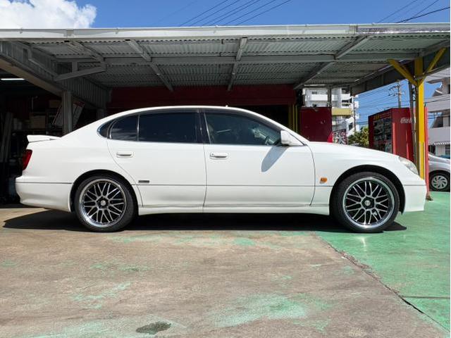 中古　ホイール交換　トヨタ アリスト　Lxry hanes 19×8J/8J　RADAR 225/40R19　沖縄県　沖縄市　北中城村　うるま市　中城村　宜野湾市