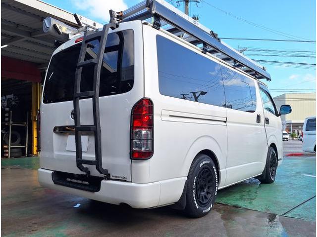 新品　ホイール交換　トヨタ ハイエース　DELTA FORCE OVAL 16×7J　YOKOHAMA PARADA PA03 215/65R16　沖縄県　沖縄市　北中城村　うるま市　中城村　宜野湾市