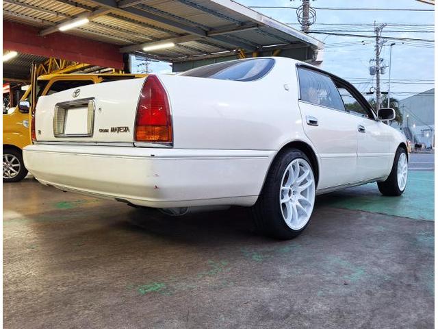 新品　ホイール交換　トヨタ クラウン マジェスタ　EMOTION CR極 18×8.5J/9.5J　MINERVA 225/45R18　沖縄県　沖縄市　北中城村　うるま市　中城村　宜野湾市