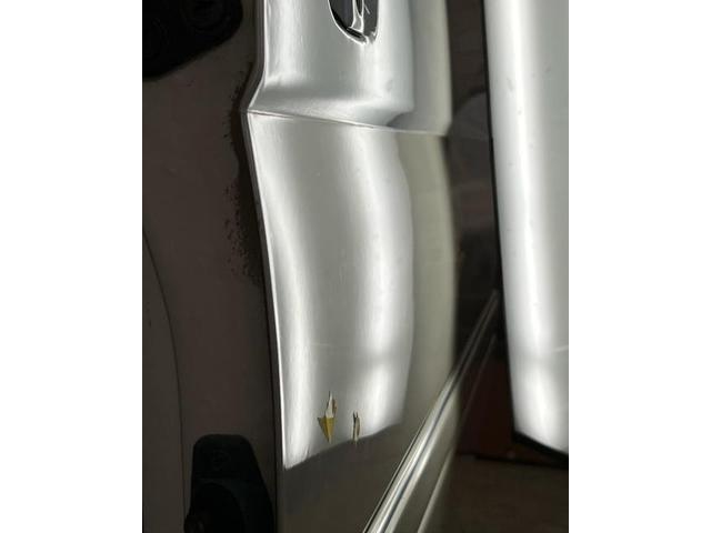 トヨタ　ハイエース　１００系　デントリペア　スライドドア　凹み直し　沖縄県　沖縄市　うるま市　北中城村　中城村　北谷町　宜野湾市　浦添市　那覇市