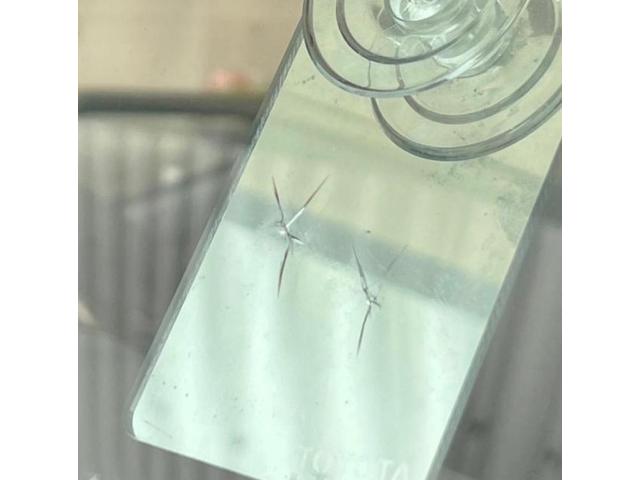 トヨタ　ダイナ　ガラスリペア　ウィンドリペア　ひび割れ　飛び石　沖縄県　沖縄市　うるま市　北中城村　中城村　北谷町　宜野湾市　浦添市　那覇市