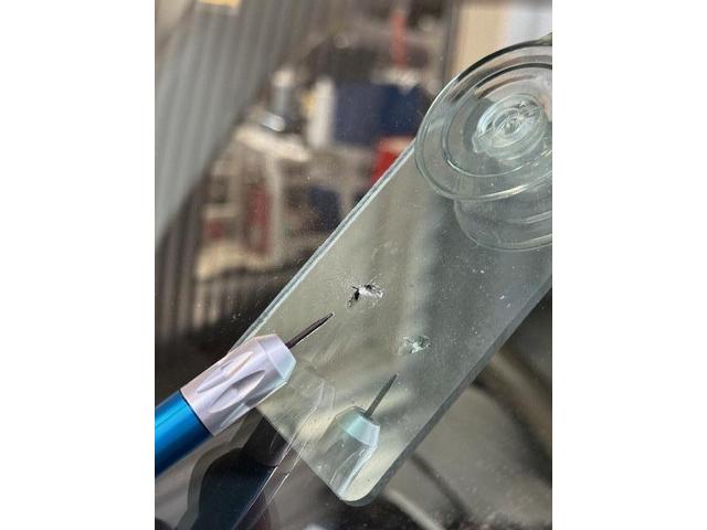 ダイハツ　キャンバス　ガラスリペア　ウィンドリペア　ひび割れ　飛び石　沖縄県　沖縄市　うるま市　北中城村　中城村　北谷町　宜野湾市　浦添市　那覇市