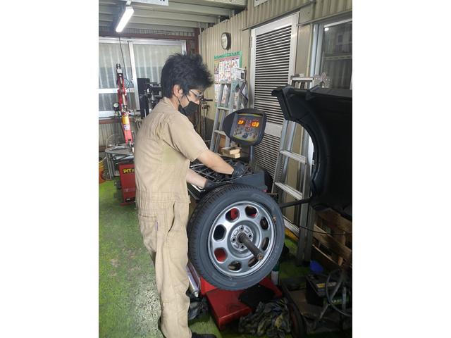 ダイハツ　ミラCUSTOM　タイヤ交換　車検　整備　点検　福祉車輛　浦添市　宜野湾市　那覇市