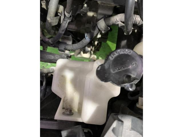 マツダ　デミオ　ラジエーター交換　車検　整備　鈑金　点検　福祉車輛　浦添市　宜野湾市　那覇市