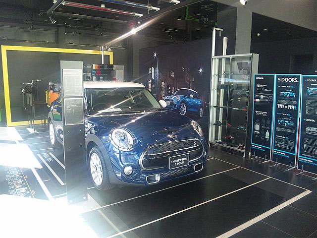 Ｏｋｉｎａｗａ ＢＭＷ ＢＭＷ Ｐｒｅｍｉｕｍ Ｓｅｌｅｃｔｉｏｎ 沖縄／ＭＩＮＩ ＮＥＸＴ 沖縄 サービス紹介の2つ目