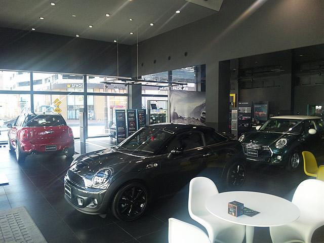 Ｏｋｉｎａｗａ ＢＭＷ ＢＭＷ Ｐｒｅｍｉｕｍ Ｓｅｌｅｃｔｉｏｎ 沖縄／ＭＩＮＩ ＮＥＸＴ 沖縄 サービス紹介の3つ目