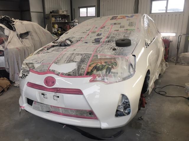 トヨタ　アクア　板金修理　保険事故鈑金　沖縄県　うるま市　沖縄市　北谷町　北中城村　中城村　読谷村　宜野湾市　那覇市　糸満市