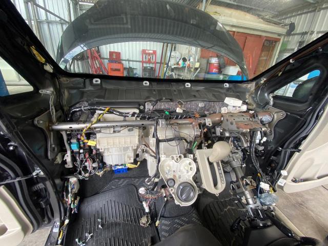 ダイハツ　ムーヴ　エアコン部品全交換　沖縄県　宜野湾市　北谷町　那覇市　豊見城市　読谷村　嘉手納町　浦添市