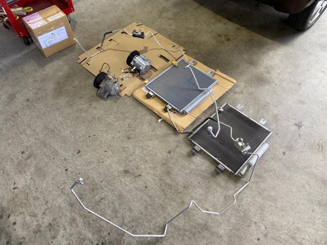 ダイハツ　ムーヴ　エアコン部品全交換　沖縄県　宜野湾市　北谷町　那覇市　豊見城市　読谷村　嘉手納町　浦添市