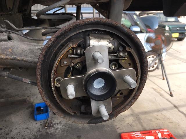 ダイハツ　ミライース　リアハブペアリング左右交換　沖縄県　宜野湾市　北谷町　那覇市　豊見城市　読谷村　嘉手納町　浦添市