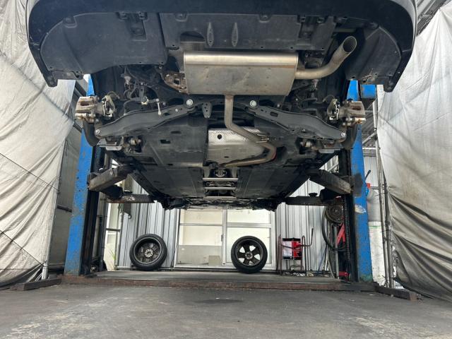 トヨタ　プリウス　塩害コート施工    沖縄県　宜野湾市　北谷町　那覇市　豊見城市　読谷村　嘉手納町　浦添市